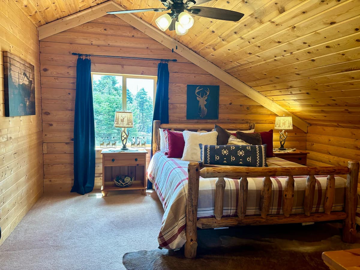 3 Kings • Wildlife Retreat • Deck • Fire Pit - Photo 3